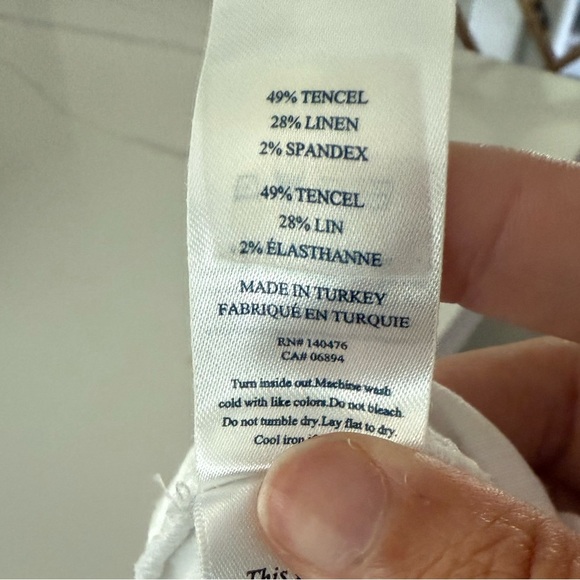 Faherty size medium Arlie Day linen blend shorts white in excellent condition - Picture 2 of 7